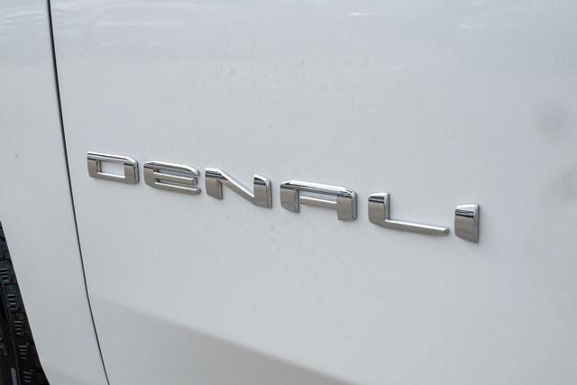 GMC Yukon Vehicle Full-screen Gallery Image 72