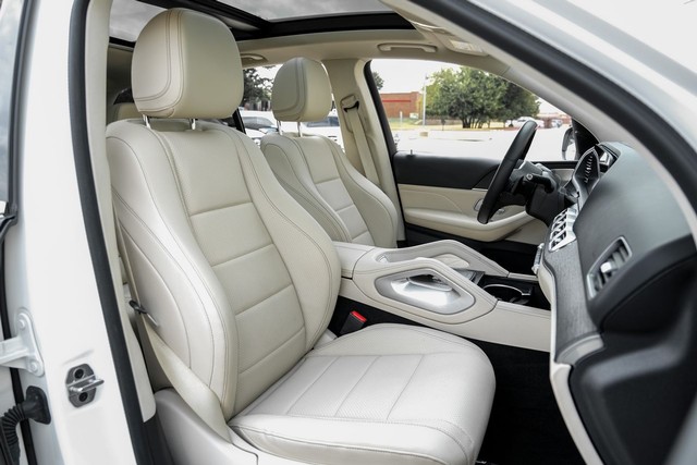 Mercedes-Benz GLE 350 Vehicle Full-screen Gallery Image 33