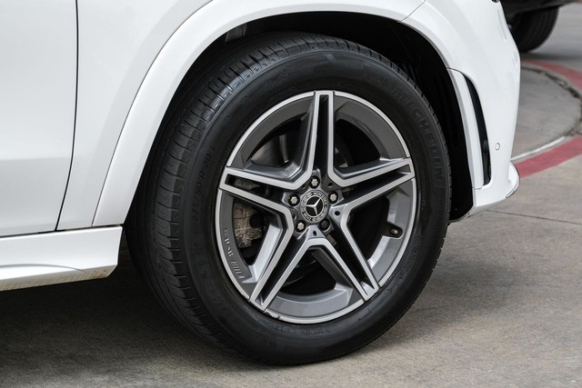 Mercedes-Benz GLE 350 Vehicle Full-screen Gallery Image 52