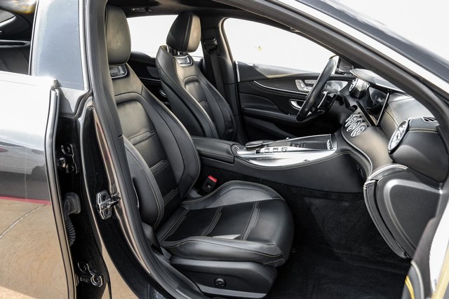 Mercedes-Benz AMG GT Vehicle Full-screen Gallery Image 43