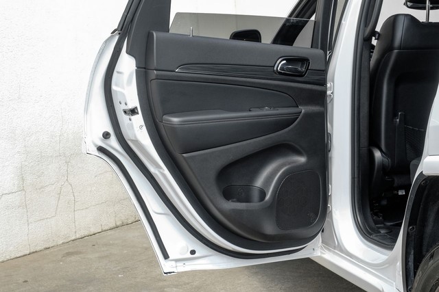 Jeep Grand Cherokee Vehicle Full-screen Gallery Image 54