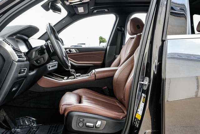 BMW X5 Vehicle Full-screen Gallery Image 03