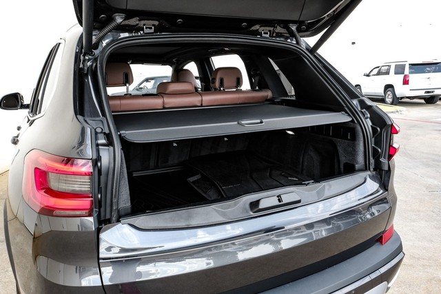 BMW X5 Vehicle Full-screen Gallery Image 61