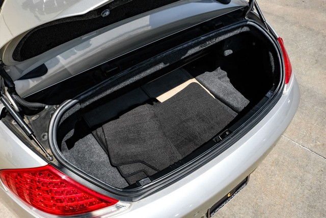 BMW 645Ci Vehicle Full-screen Gallery Image 44