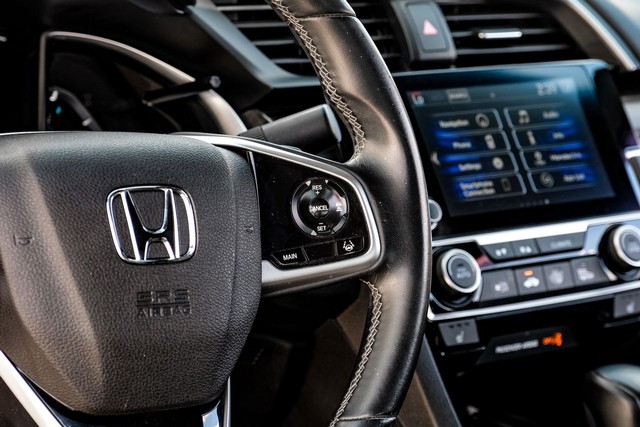 Honda Civic Vehicle Full-screen Gallery Image 15