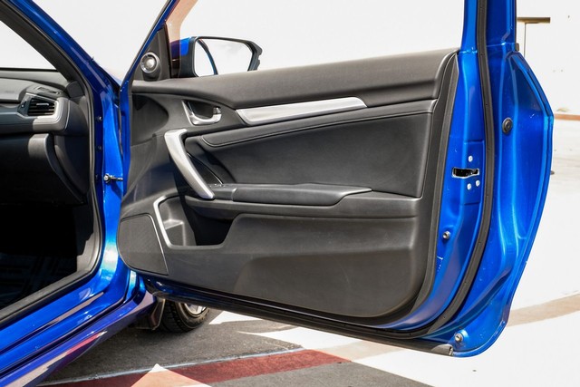 Honda Civic Vehicle Full-screen Gallery Image 34