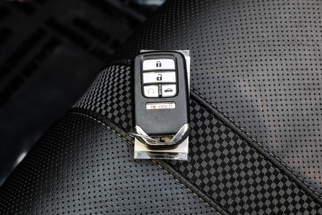 Honda Civic Vehicle Full-screen Gallery Image 43