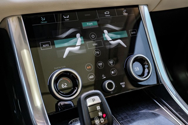 Land Rover Range Rover Sport Vehicle Full-screen Gallery Image 23