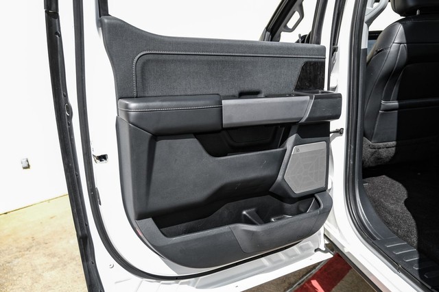 Ford F-150 Vehicle Full-screen Gallery Image 37