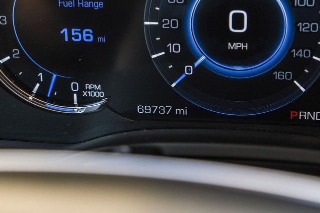 Cadillac Escalade Vehicle Full-screen Gallery Image 19