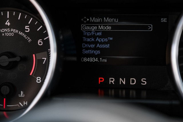 Ford Mustang Vehicle Full-screen Gallery Image 14