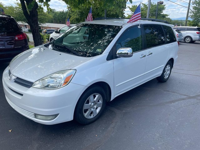 more details - toyota sienna