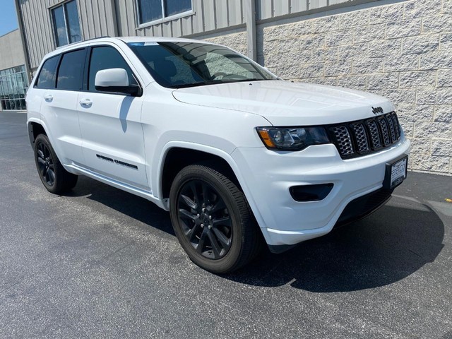 Used 2022 Jeep Grand Cherokee WK Laredo X with VIN 1C4RJFAG4NC147009 for sale in Wood River, IL