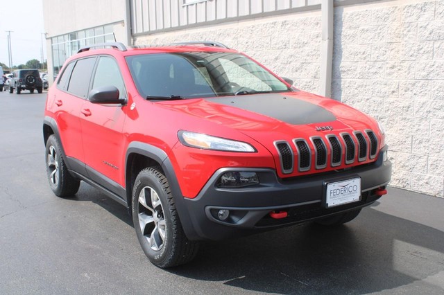 Used 2018 Jeep Cherokee Trailhawk with VIN 1C4PJMBX7JD599678 for sale in Wood River, IL