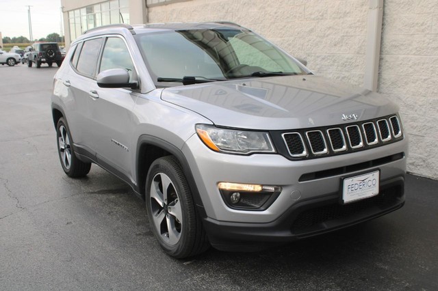 Used 2018 Jeep Compass Latitude with VIN 3C4NJCBB3JT134136 for sale in Wood River, IL