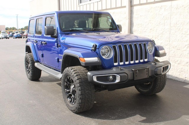 Used 2019 Jeep Wrangler Unlimited Sahara with VIN 1C4HJXEN4KW539881 for sale in Wood River, IL