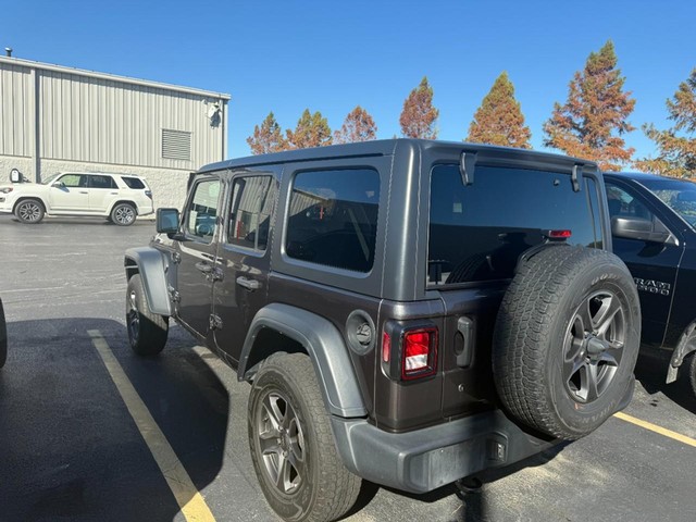 Used 2018 Jeep All-New Wrangler Unlimited Sport S with VIN 1C4HJXDG2JW229231 for sale in Wood River, IL