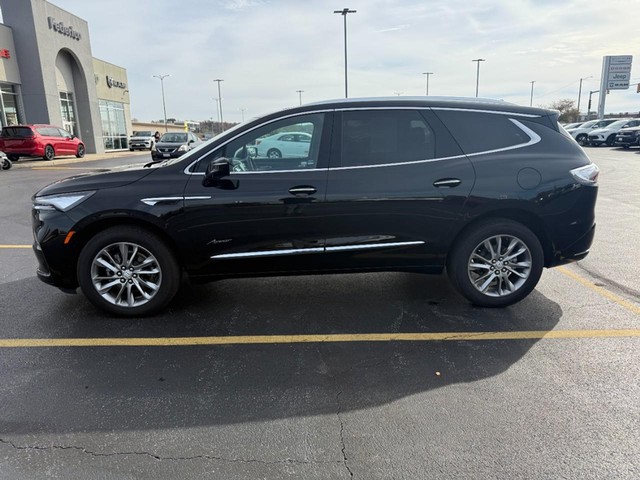 Used 2024 Buick Enclave Avenir with VIN 5GAERDKWXRJ122264 for sale in Wood River, IL