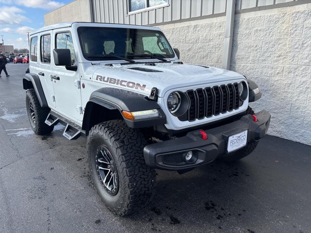 Used 2024 Jeep Wrangler 4-Door Rubicon with VIN 1C4RJXFG3RW289385 for sale in Wood River, IL