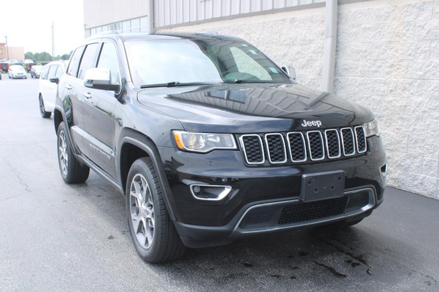 Used 2022 Jeep Grand Cherokee WK Limited with VIN 1C4RJFBG2NC141367 for sale in Wood River, IL