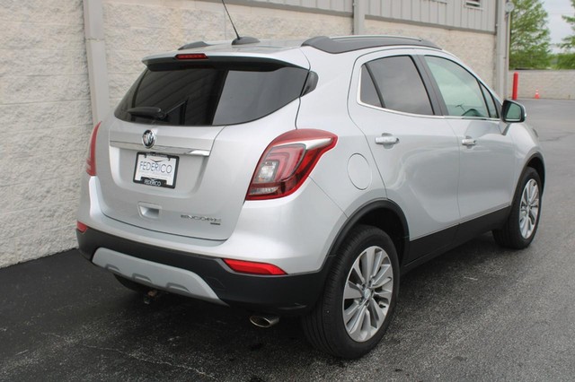 Buick Encore Vehicle Full-screen Gallery Image 03