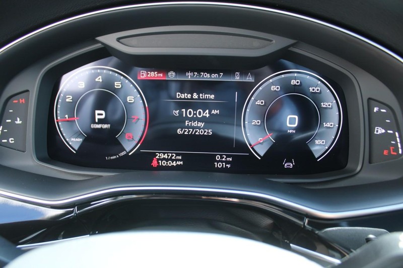 Audi Q7 Vehicle Full-screen Gallery Image 18