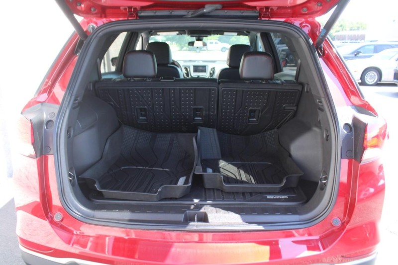 Chevrolet Equinox Vehicle Full-screen Gallery Image 06