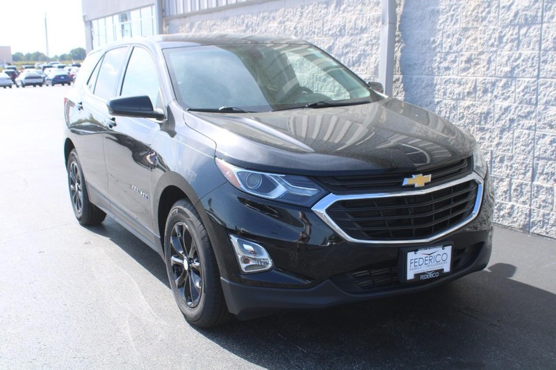 Chevrolet Equinox Vehicle Full-screen Gallery Image 02