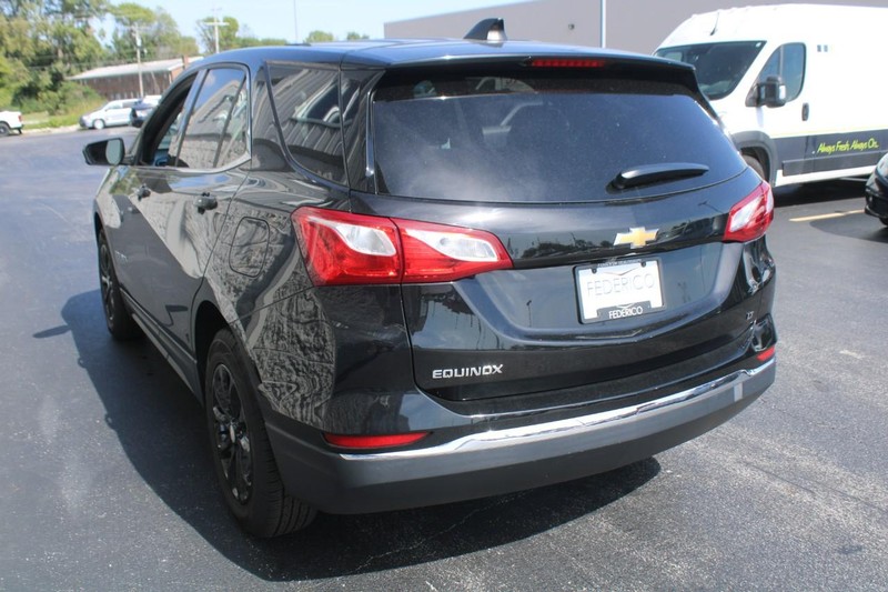 Chevrolet Equinox Vehicle Full-screen Gallery Image 05