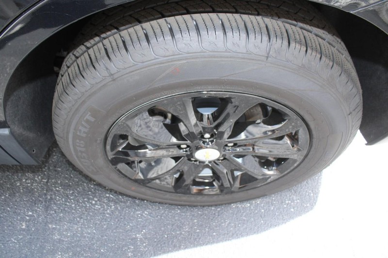 Chevrolet Equinox Vehicle Full-screen Gallery Image 07