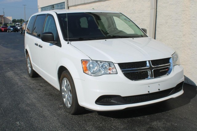 Used 2020 Dodge Grand Caravan SE with VIN 2C4RDGBGXLR224580 for sale in Wood River, IL