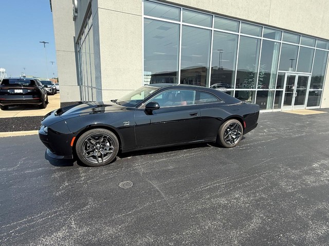 Used 2024 Dodge Charger Daytona R/T with VIN 2C3CDBCK0RR208381 for sale in Wood River, IL