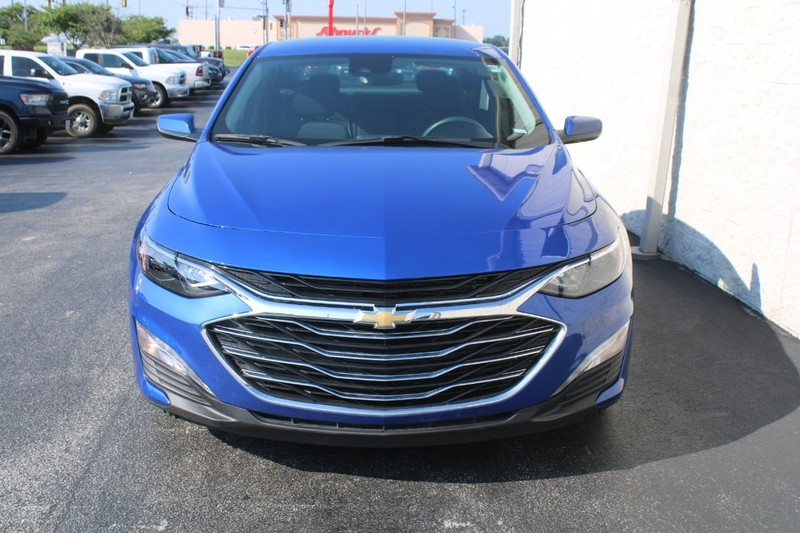 Chevrolet Malibu Vehicle Full-screen Gallery Image 08