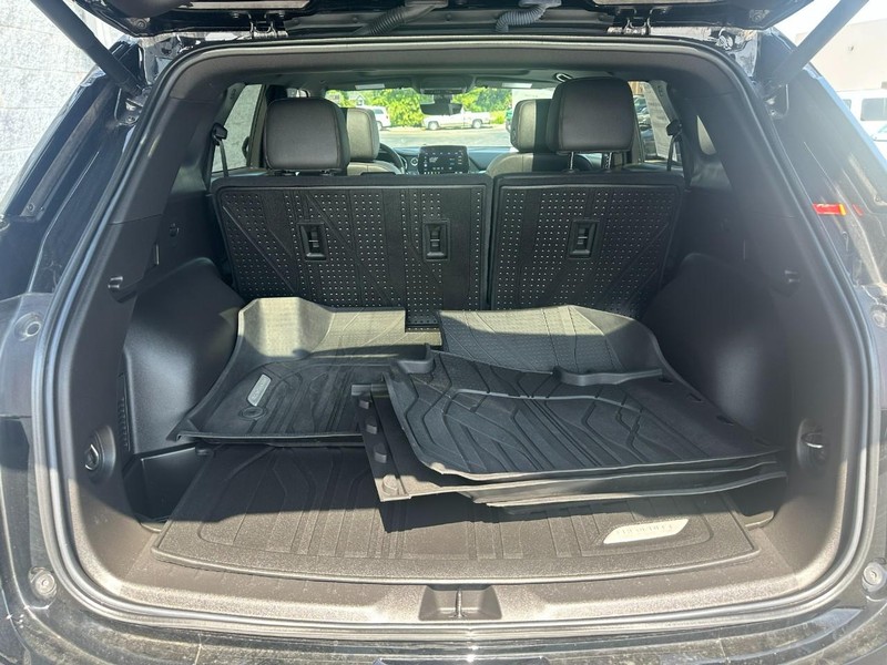 Chevrolet Blazer Vehicle Full-screen Gallery Image 05