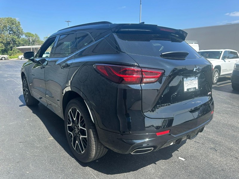 Chevrolet Blazer Vehicle Full-screen Gallery Image 07