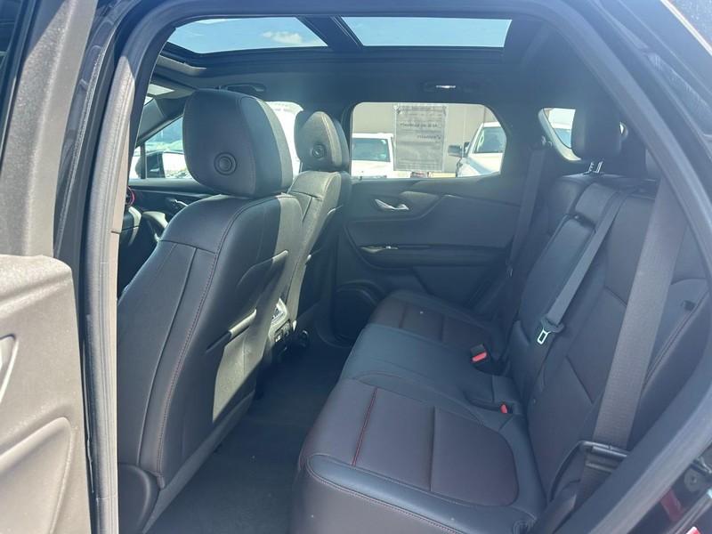 Chevrolet Blazer Vehicle Full-screen Gallery Image 10