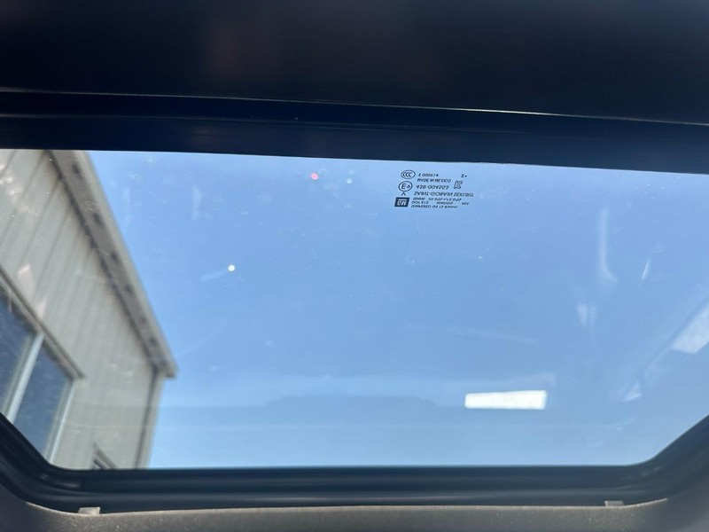 Chevrolet Blazer Vehicle Full-screen Gallery Image 11