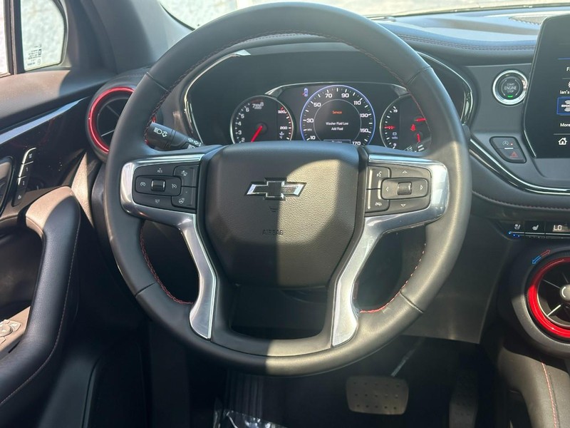 Chevrolet Blazer Vehicle Full-screen Gallery Image 13