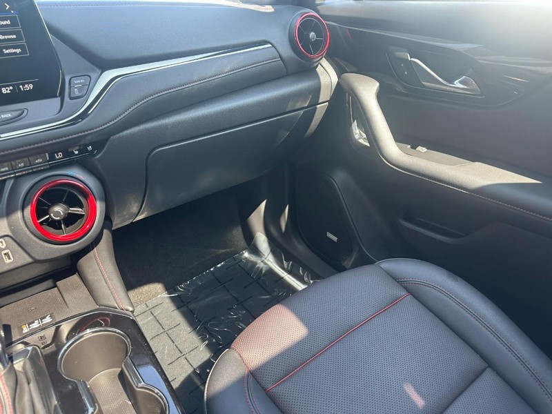 Chevrolet Blazer Vehicle Full-screen Gallery Image 16