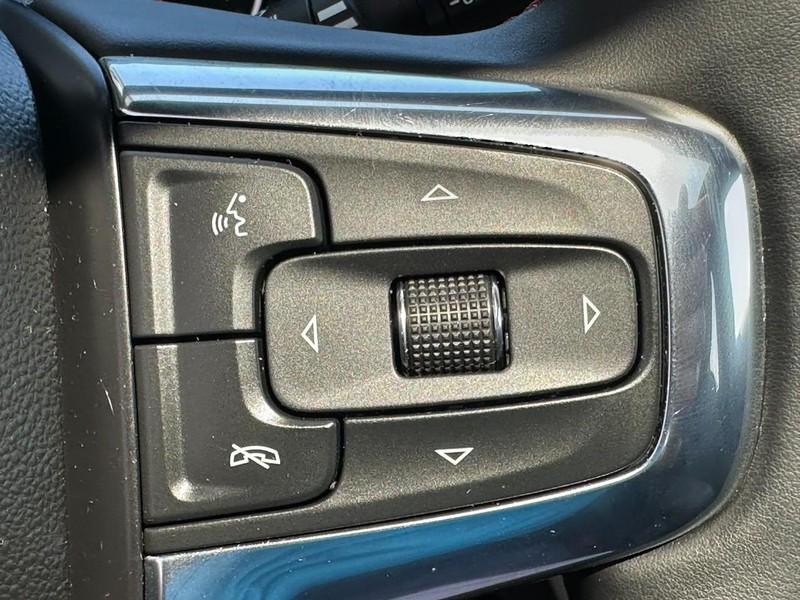 Chevrolet Blazer Vehicle Full-screen Gallery Image 21