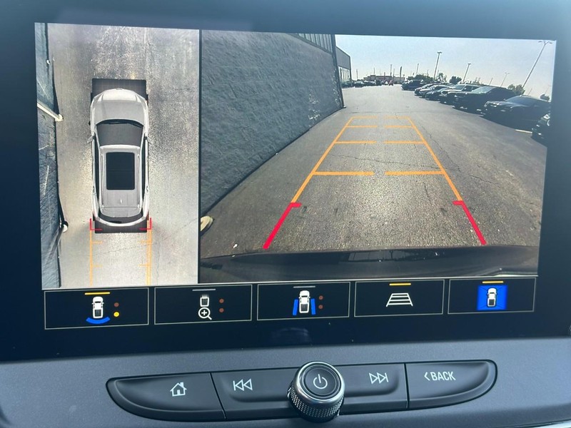 Chevrolet Blazer Vehicle Full-screen Gallery Image 25