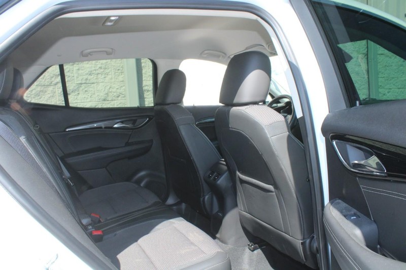 Buick Envision Vehicle Full-screen Gallery Image 09