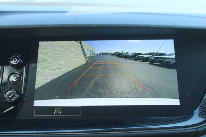 Buick Envision Vehicle Full-screen Gallery Image 19