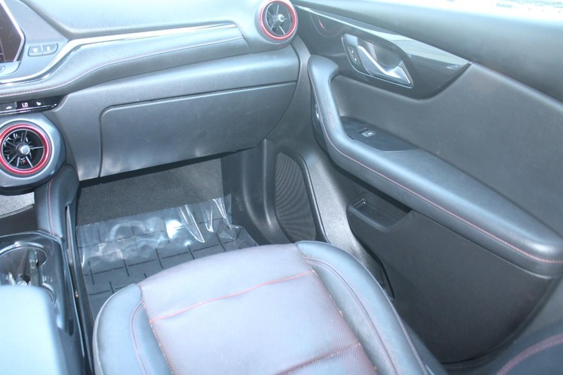 Chevrolet Blazer Vehicle Full-screen Gallery Image 12