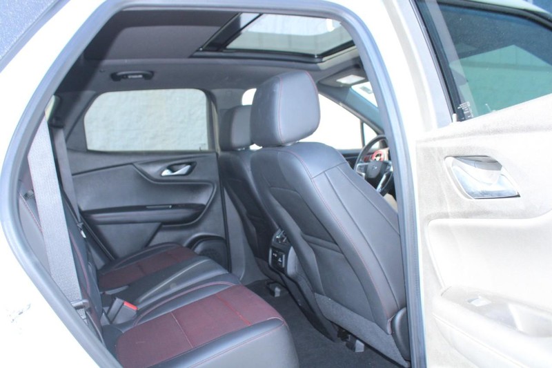 Chevrolet Blazer Vehicle Full-screen Gallery Image 13