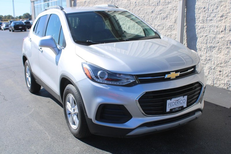 Chevrolet Trax Vehicle Full-screen Gallery Image 02