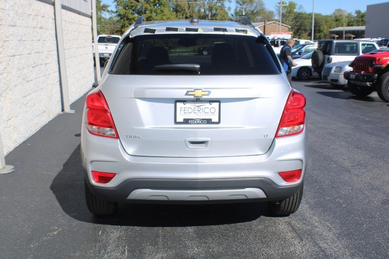 Chevrolet Trax Vehicle Full-screen Gallery Image 04