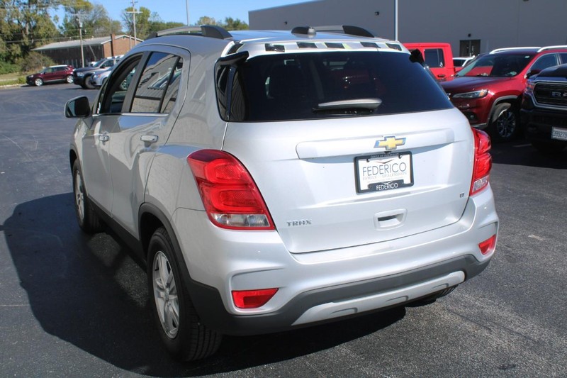 Chevrolet Trax Vehicle Full-screen Gallery Image 05