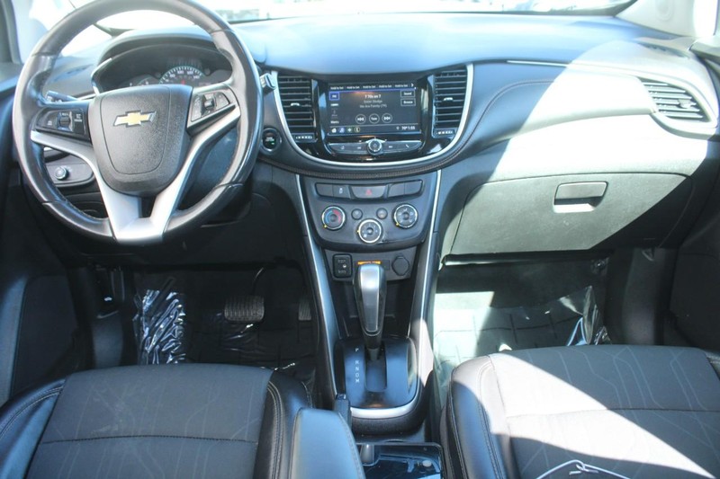 Chevrolet Trax Vehicle Full-screen Gallery Image 10
