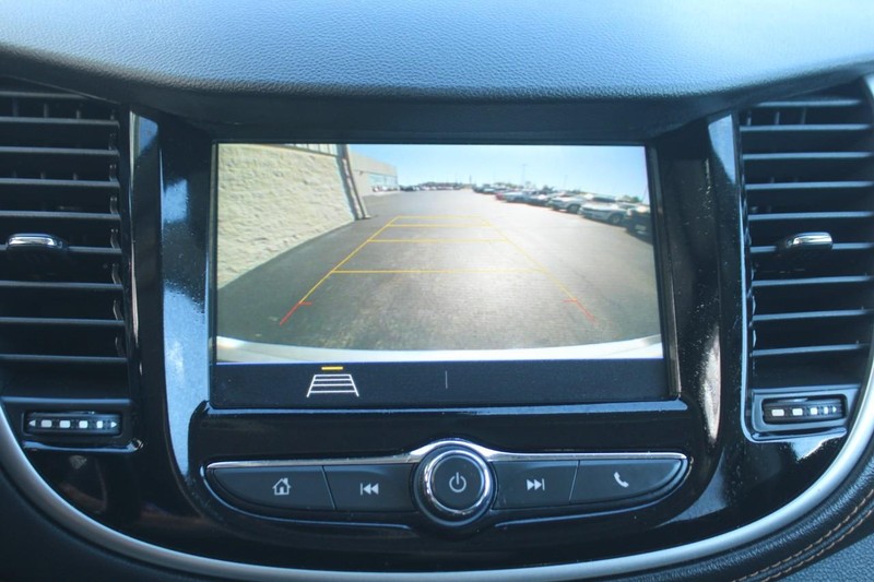 Chevrolet Trax Vehicle Full-screen Gallery Image 19